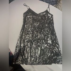𝅺nwt Abercrombie & Fitch Silver Sequin Dress